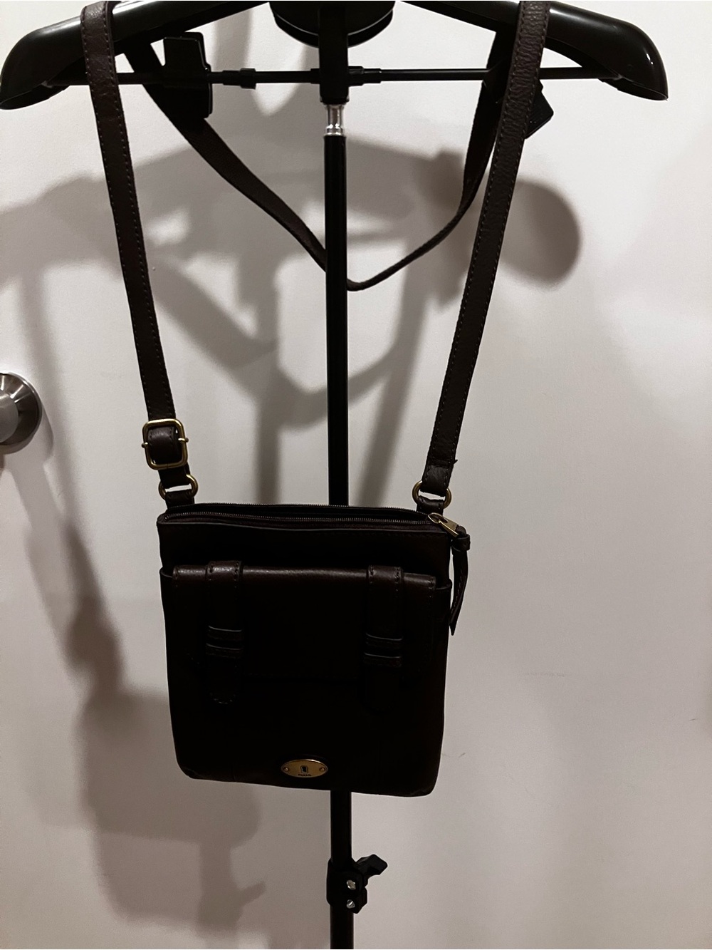Fossil Dark Brown Leather Crossbody Bag Vintage Explorer Keyhole Lock Y2K Boho - Picture 4 of 13